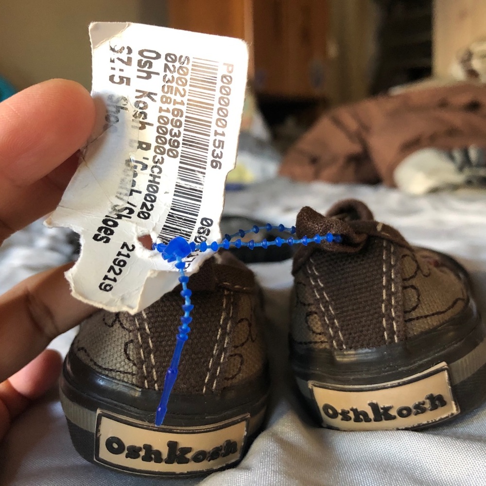 NWT OshKosh Camouflaged Slip on Slippers Shoes 5 - Picture 5 of 7